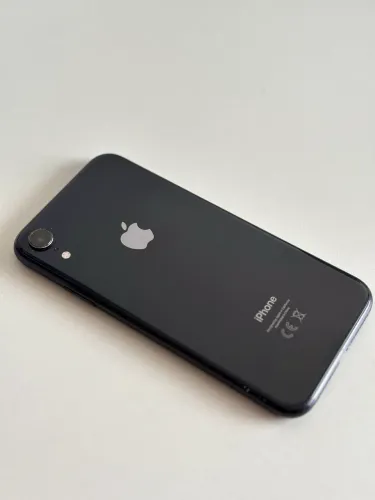 Apple iPhone XR 64 gb - preto (valor negociável)