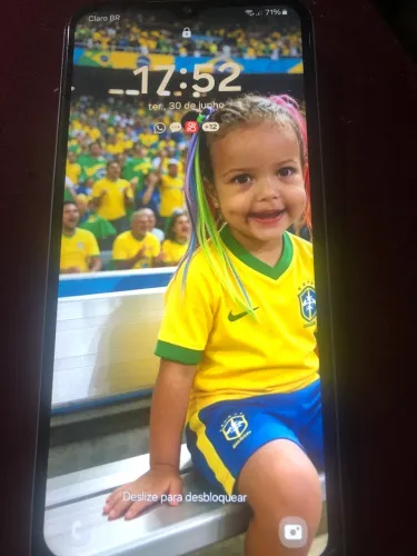 Vende-se um sansung A23 300 reais