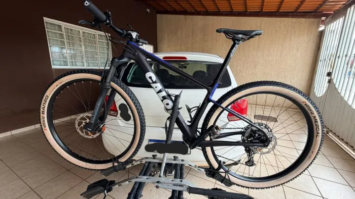 Bicicleta Caloi Elite carbono Tam 17