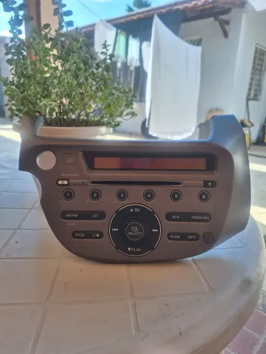 Rádio original Honda Fity