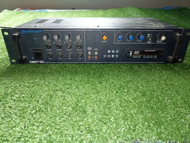   Amplificador Oneal om740