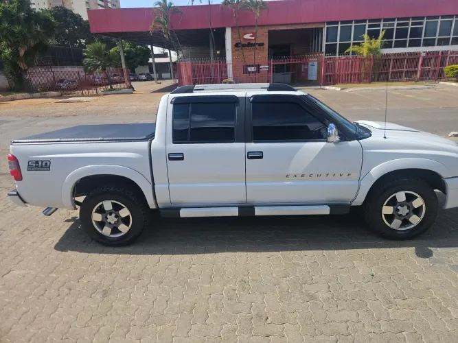 Chevrolet S10 P-up Executive 2.4 MPFI F.power CD 2010