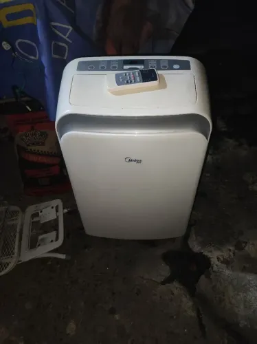 Ar condicionado portátil 12 mil BTUs Midea