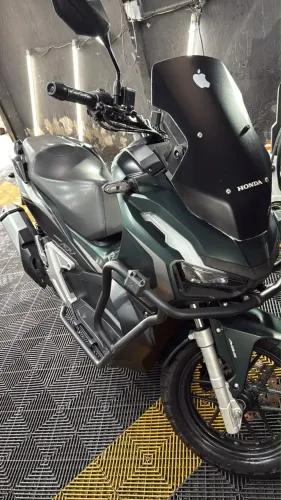 ADV 150 verde 23/24