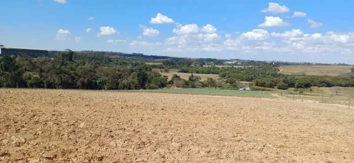 Fazenda para Venda em Capivari, Jardim Santa Rita de Cássia, 3 dormitórios, 3 banheiros, 1