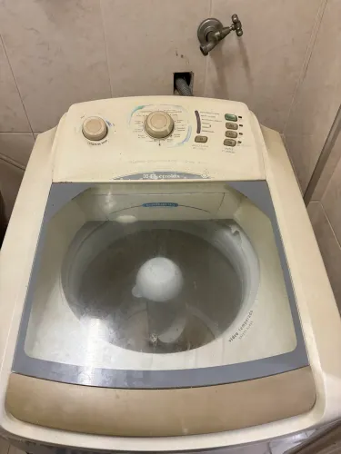 Máquina de lavar roupa Eletrolux Turbo 10 kg 