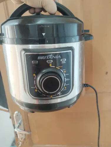 Panela de pressão elétrica -100% funcionando