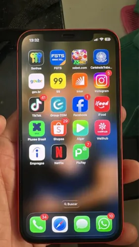 iPhone 12  64gb troco por 11 pro max mas volta da pessoa 