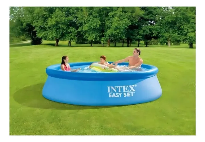 Vendo piscina inflável redonda 5mil litros usada apenas 2 vezes