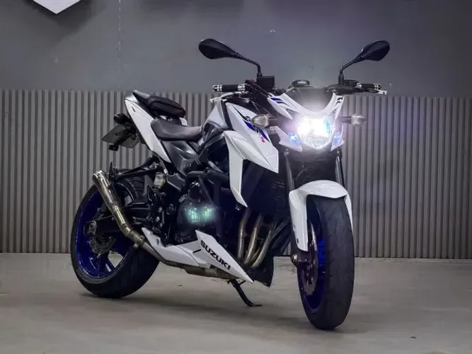 Suzuki GSX-S 750