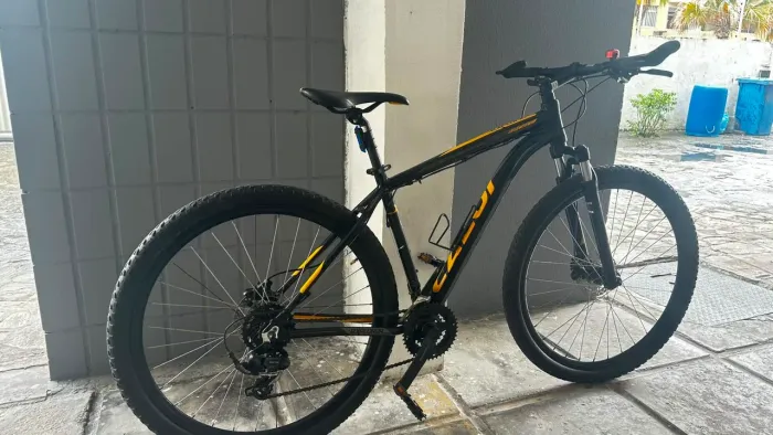 Bicicleta aro 29 Caloi Explorer Sport