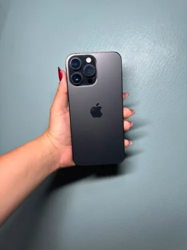 Vendo iPhone 14 Pro Max 256 giga tudo original 3200 aceito cartão
