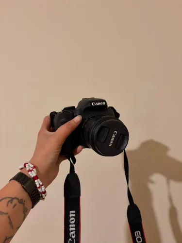 Canon Eos Rebel Kit T7i + Lente 18-55mm
