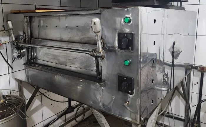 Forno pizza ,esfiha, indústrial f5