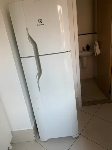 Geladeira Electrolux 260Lt