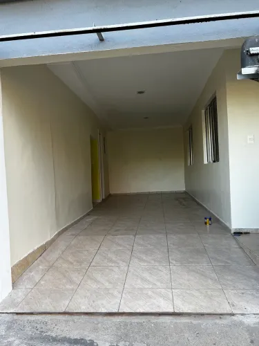Aluga-se casa em Alto Lage 27- *