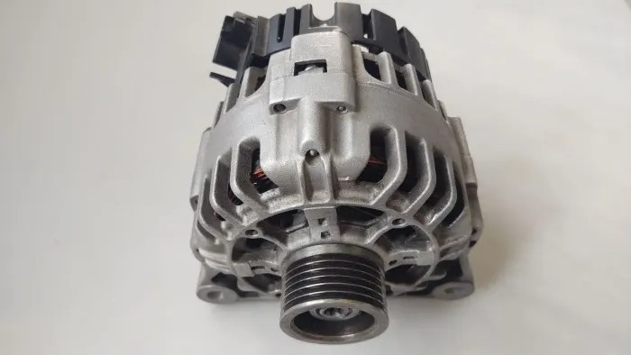 Alternador Valeo revisado Peugeot 206 207 208 307 407 C3 C4 Xsara *0