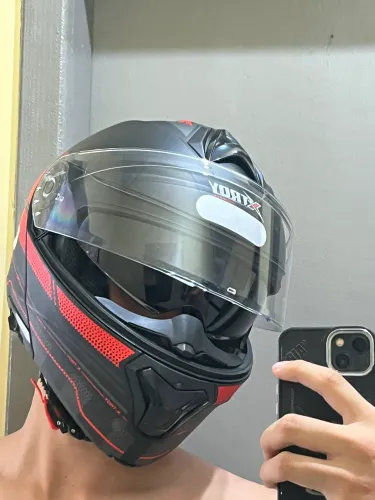 Capacete Xtroy Fosco com óculos interno
