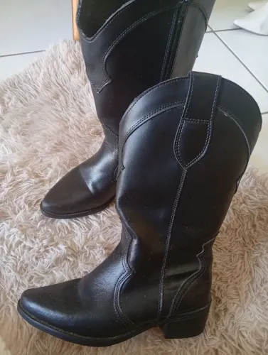 Botas