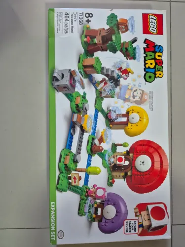 LEGO Super Mario Caça ao Tesouro do Toad com 464 peças