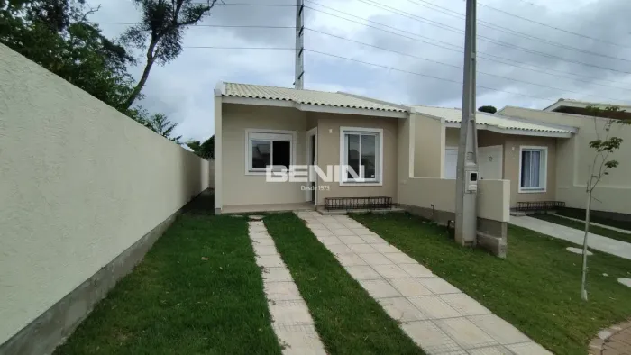 BENIN IMÓVEIS ALUGA Casa no Condomínio Clube Villagio Blu na cidade de Cachoeirinha. BENIN
