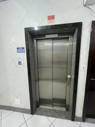 Imóvel para aluguel tem 10 metros quadrados em Jardim Meriti - São João de Meriti - RJ