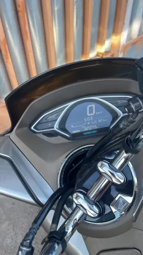 Vendo pcx 2022 conservada