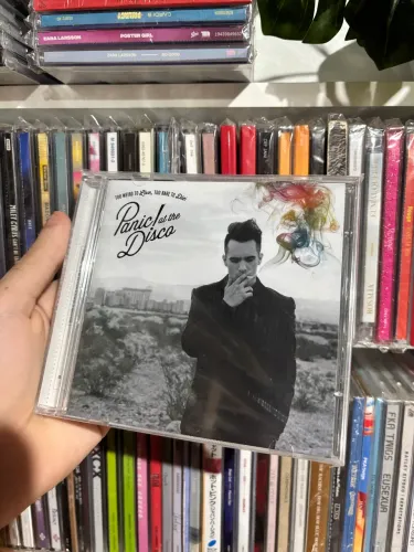 cd panic at the disco too weird to live too rare to die