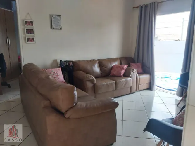 Vendo casa com 3 quartos em Tatuí - SP