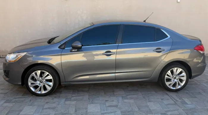 Citroen C4 Lounge Tendance 2.0 Flex 4P Aut. 2014