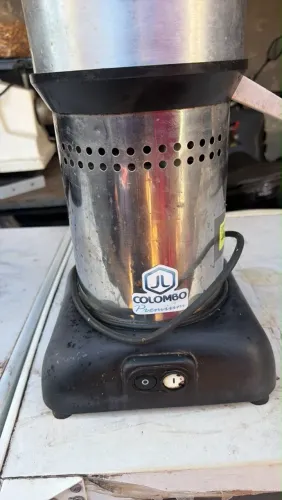 Espremedor Colombo industrial bivolt