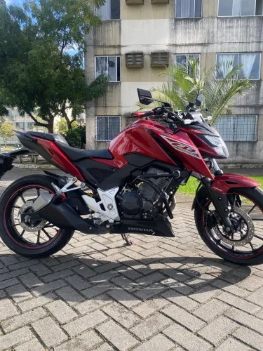 HONDA CB300F TWISTER ABS 2026 - IMPECÁVEL 