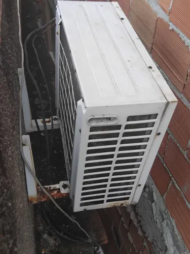 Vendo dois ar condicionado usado