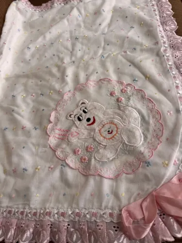 Manta para bebe em piquet com detalhe 100% algodao