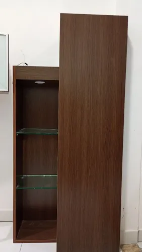 Conjunto de 02 Armários de parede para sala.