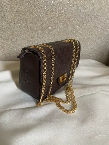 Bolsa em Couro Legítimo nova