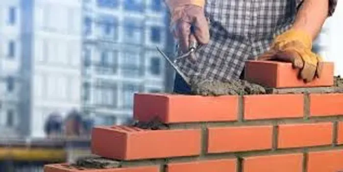 Pedreiro disponível