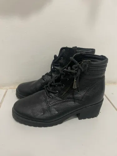 Bota coturno 