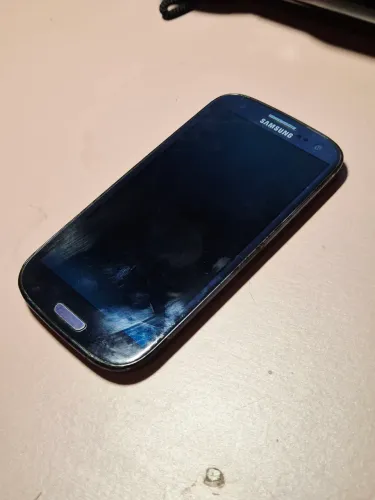 Samsung Galaxy S III (GT-I9300) - Venda para retirada de peças (Sucata) 