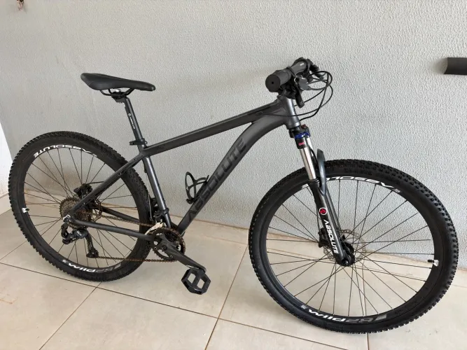 Bicicleta Absolute aro 29