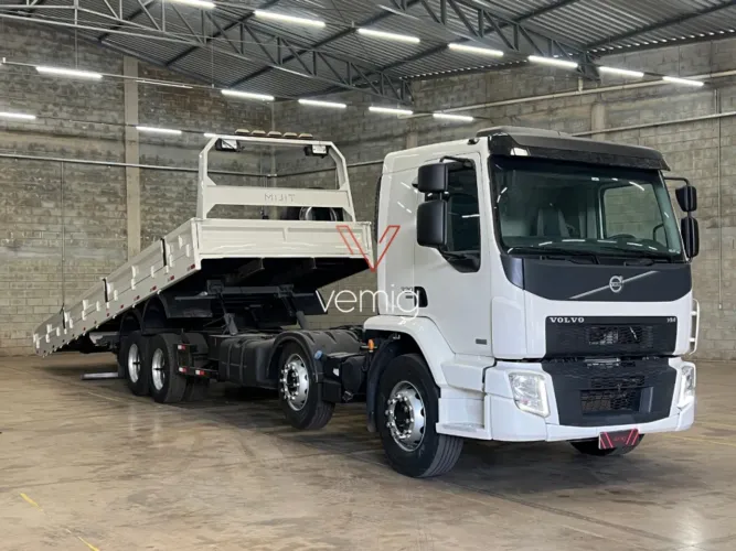 Caminhão Volvo Vm330 Bitruck 8x2 Reboque Prancha Guincho Plataforma Vm 330