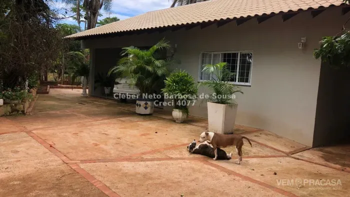 VENDO CHÁCARA MEDINDO MEIO HECTARE!