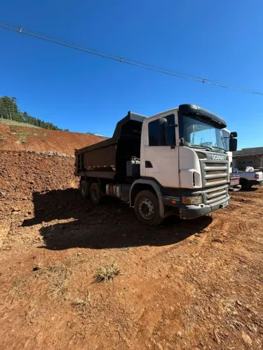 Caçamba traçada Scânia G420 16m³