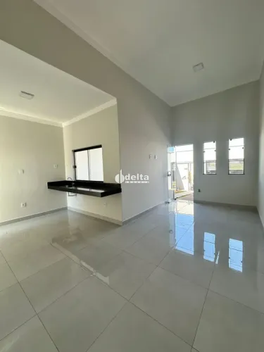 Casa residencial com 2 quartos sendo 1 suíte disponível para venda no bairro Laranjeiras e