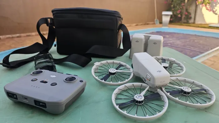 VENDO DRONE DJI FLIP COMBO