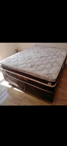 Cama king colchão e base