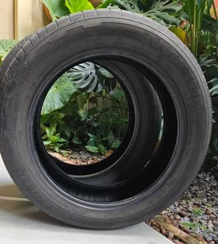 Pneus Goodyear Aro 17