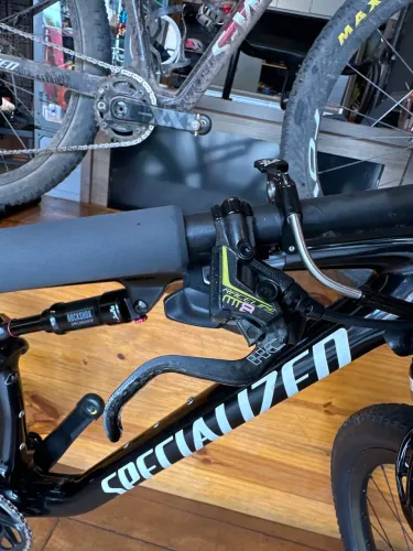 Freios Magura MT8 Raceline PAR R$3.200,00