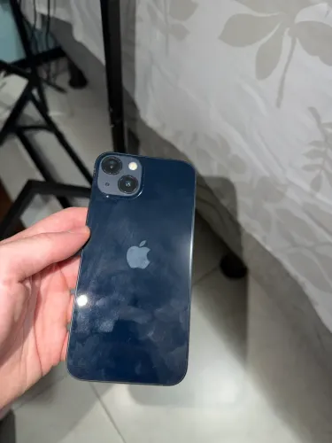 iPhone 13 - 256GB (84% saúde)