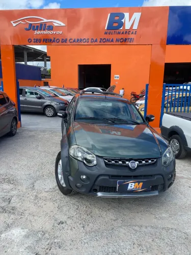 Fiat Palio Week.adv.lock.dualogic 1.8 Flex 2013